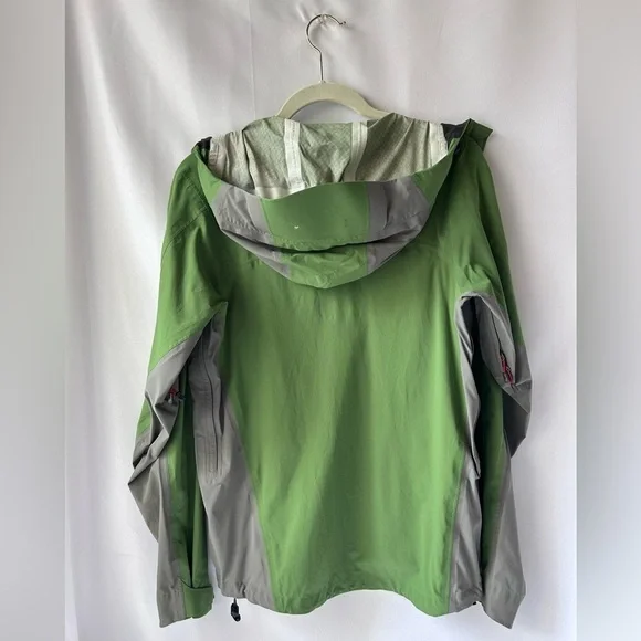 Mammut Alpine Green rain jacket - Picture 10 of 10